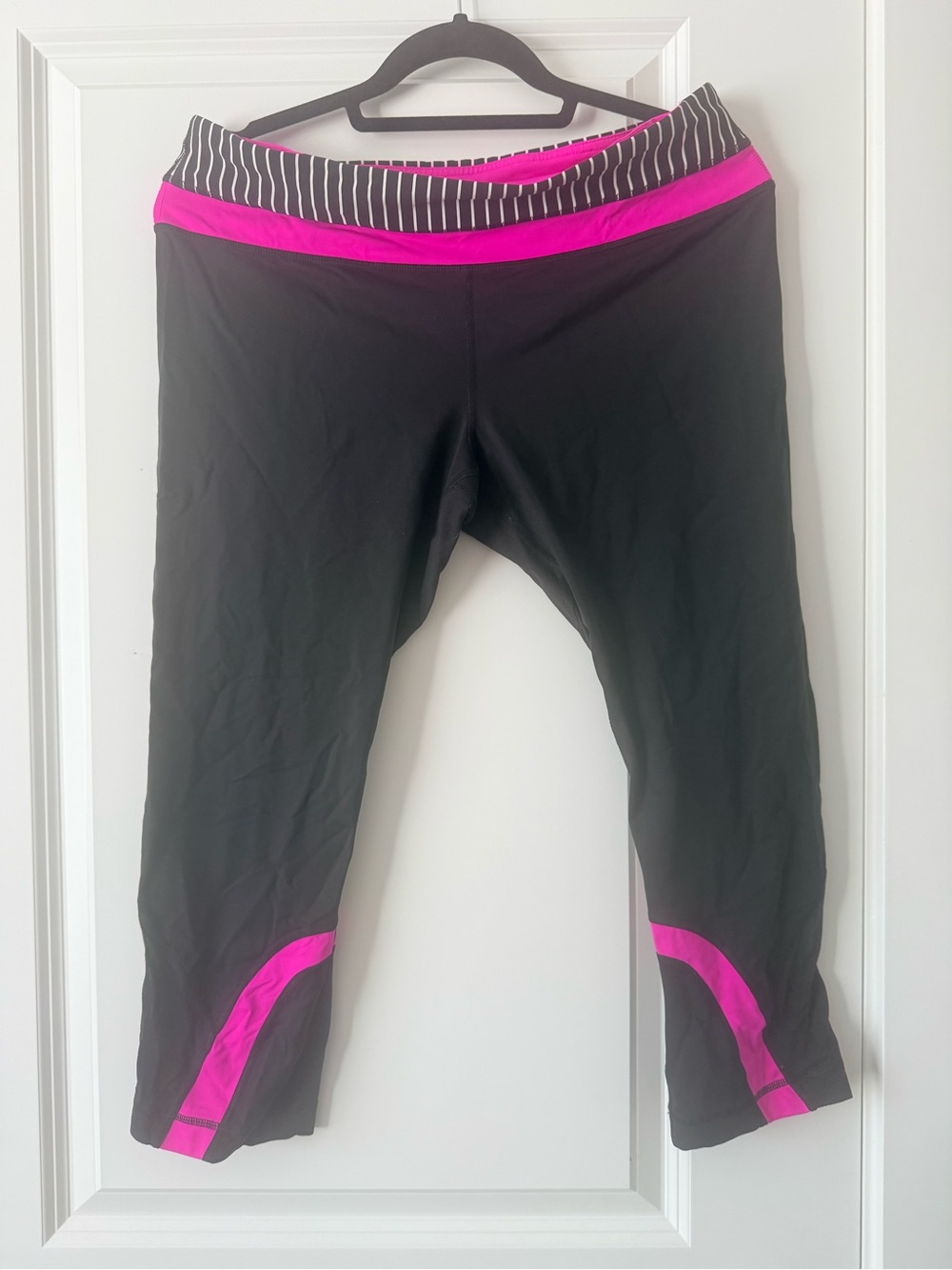 lululemon athletica Black Capri Leggings with Hot Pink Accents
